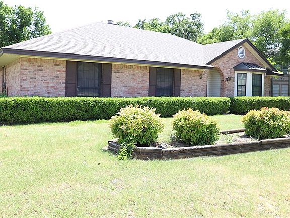 2nd image of 48 Lakewood Dr