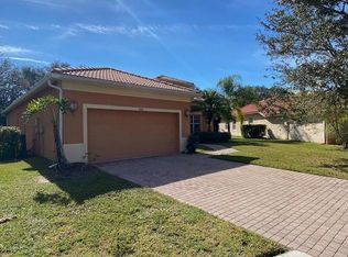 8444 Laurel Lakes Blvd, Naples, FL 34119