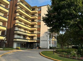 915 Midland Ave #203, Toronto, ON M1K 4G1