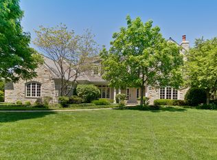 1930 W Southmeadow Ln, Lake Forest, IL 60045