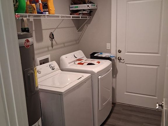 5th image of 14870 SW 20th Pl