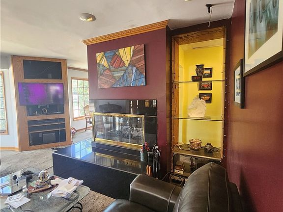 4th image of 9225 Telfair Ave