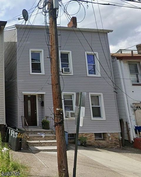 1st image of 120 Spruce St