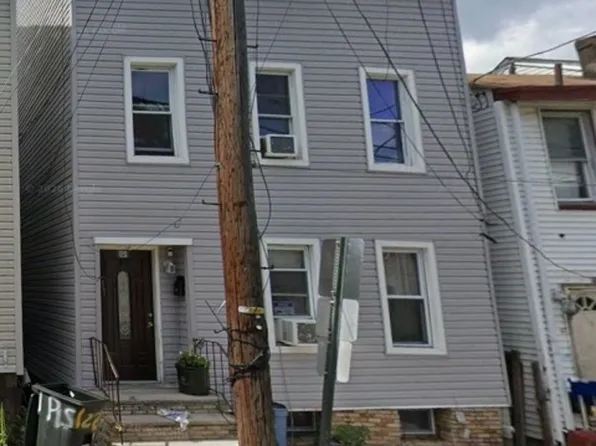 120 Spruce St, Paterson City, NJ 07501