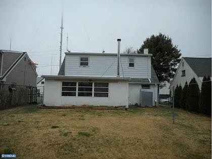 371 Livezey St — Photo 9