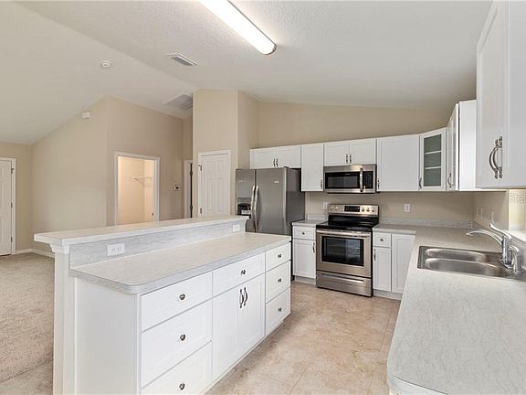 5th image of 13730 SW 42nd Ave
