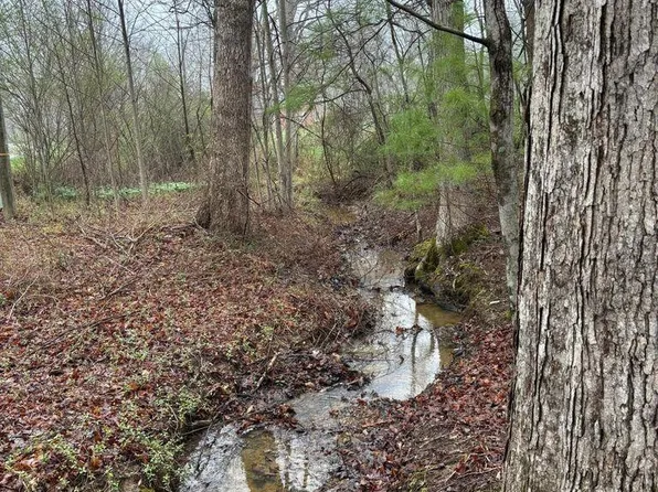 4142 Bradshaw Rd, Salem, VA 24153