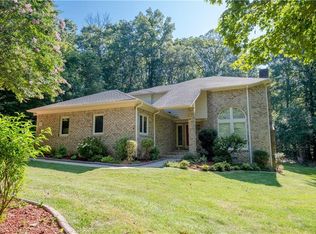 5313 Adrian Rd, Jamestown, NC 27282