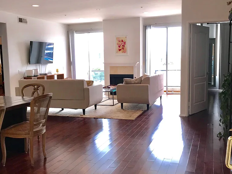 8349 Blackburn Ave #302 — Photo 44