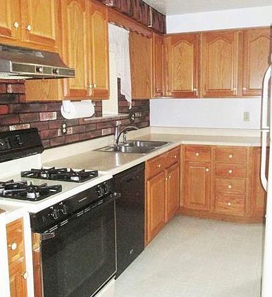 4th image of 608 Debaldo Dr