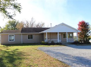 1253 Middleboro Rd, Oregonia, OH 45054