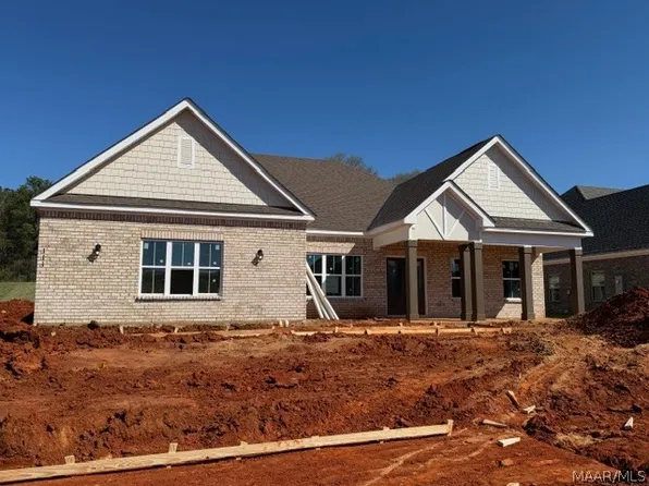 111 Clark St, Prattville, AL 36066