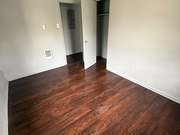 3rd image of 1725 W Rockland St #2