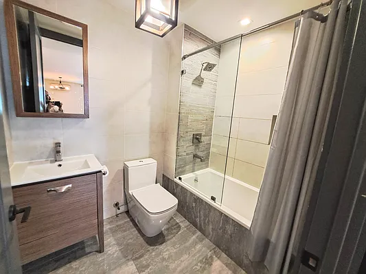 Rented by Friedman Mayer, LREB | media 23