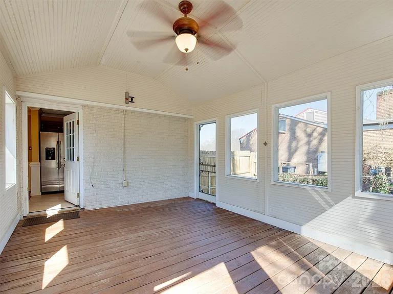 4917 White Oak Rd — Photo 33