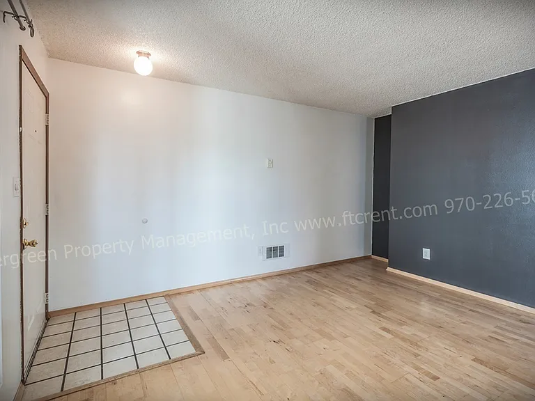 1301 University Ave #C301 — Photo 14
