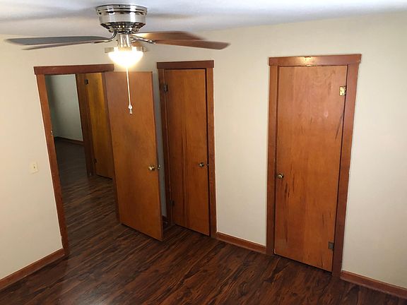 3rd image of 1019 Columbia Ave