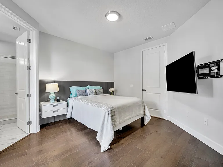 7613 Toscana Blvd — Photo 40