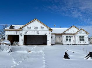 2304 Meadow Ln, Grafton, WI 53024