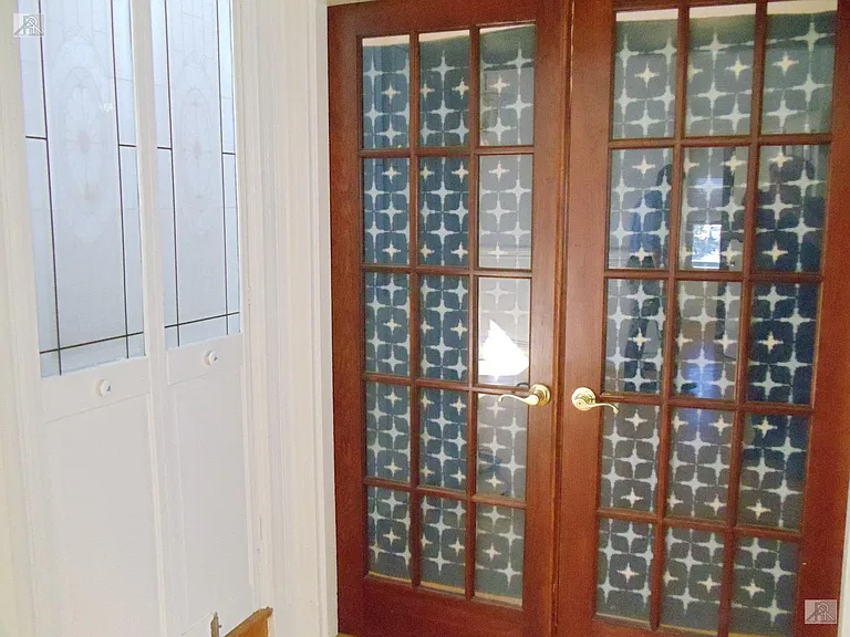 51 Falkland St #2 — Photo 5