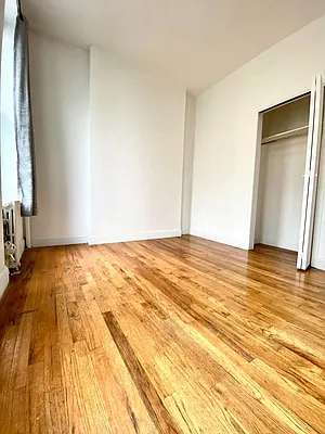 Rented by Dom & E Property Management | media 15