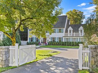 2 Willow Rd, Riverside, CT 06878