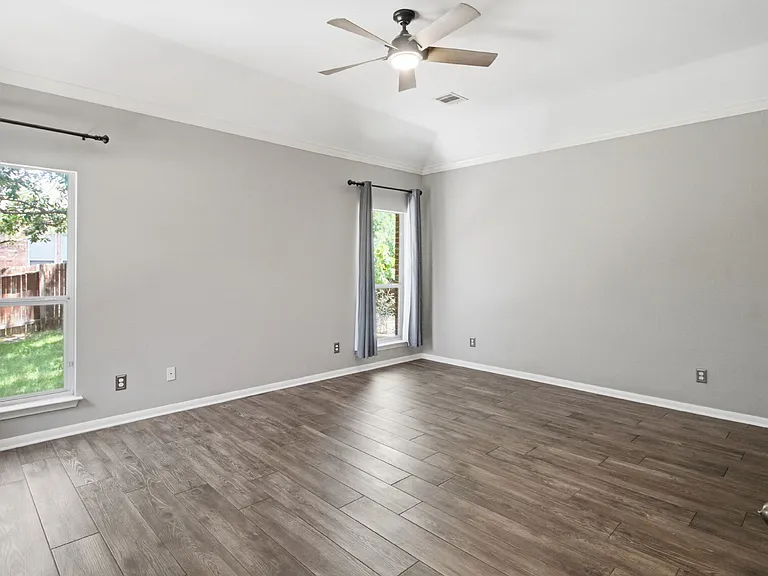 8603 Solano Dr — Photo 16