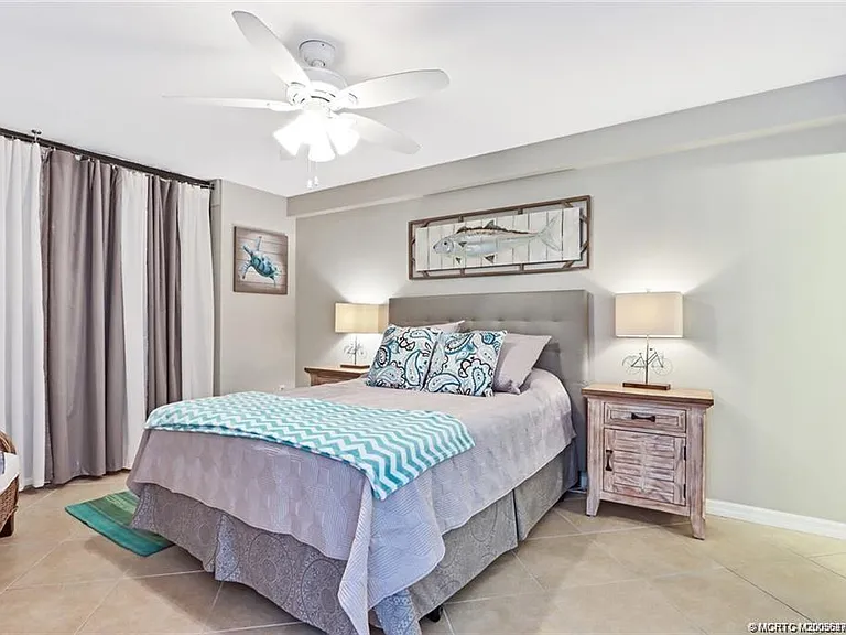 10600 S Ocean Dr #2 — Photo 14