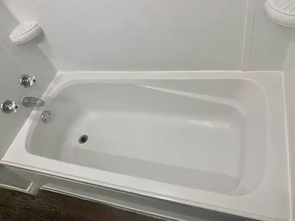5th image of 1336 Queen St #1A