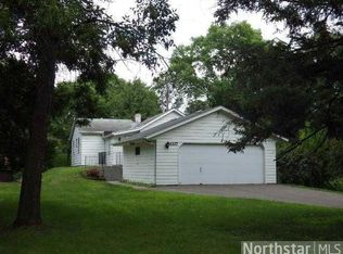 3337 Lahti Ln, Minnetonka, MN 55305