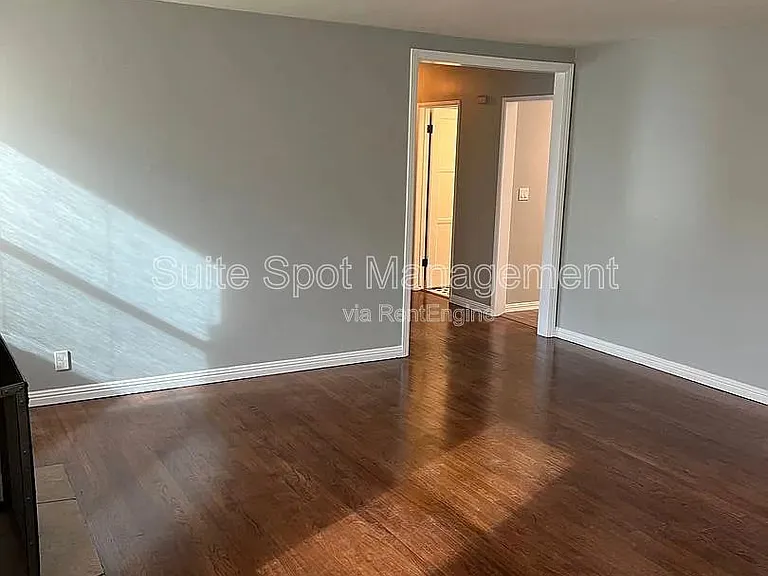 456 N Batavia St #456 — Photo 6
