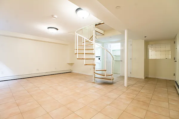 Rented by Compass | media 25