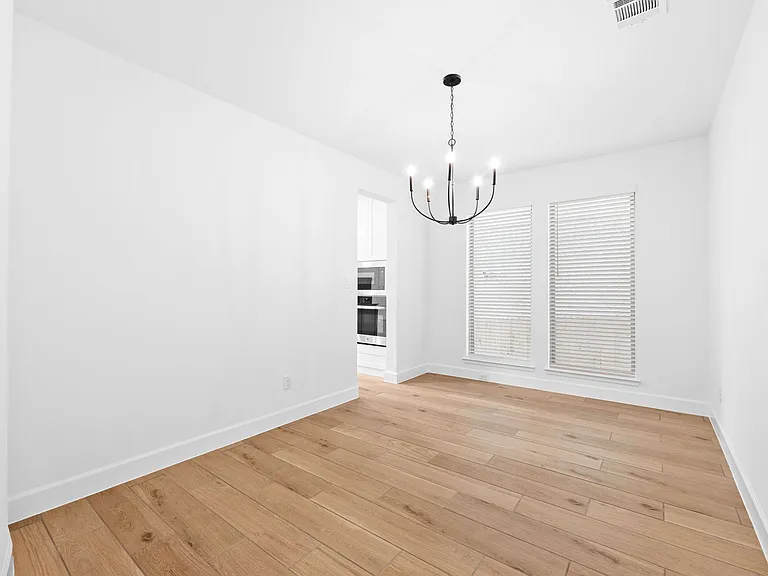 310 Barton Crk — Photo 25
