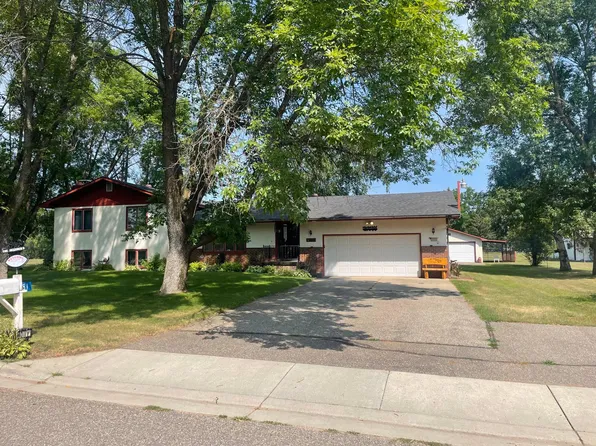 381 Morrison St E, Motley, MN 56466