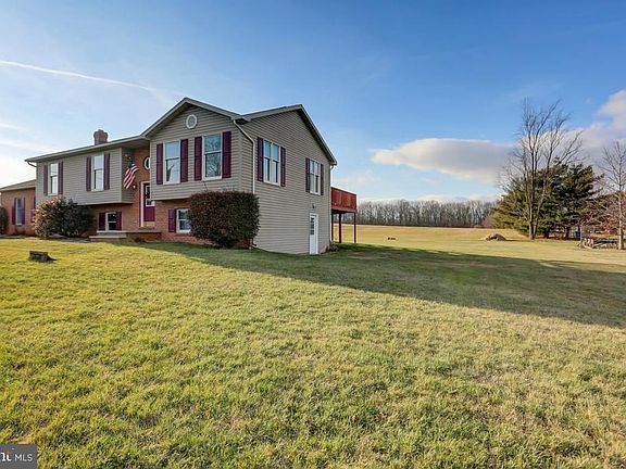 4th image of 9053 Grindstone Hill Rd