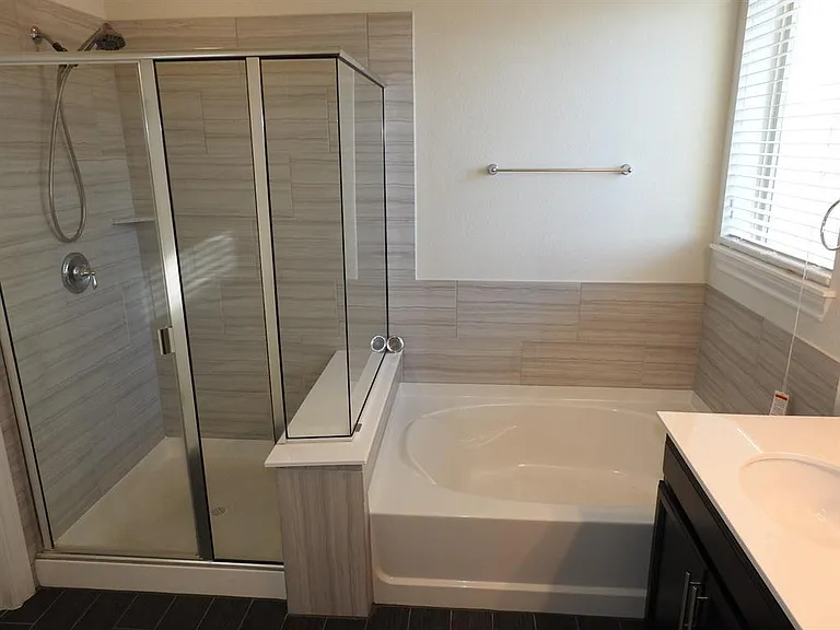 9903 Quercia Dr — Photo 12