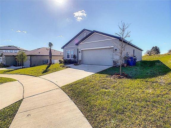 3rd image of 16458 Bloom Ct