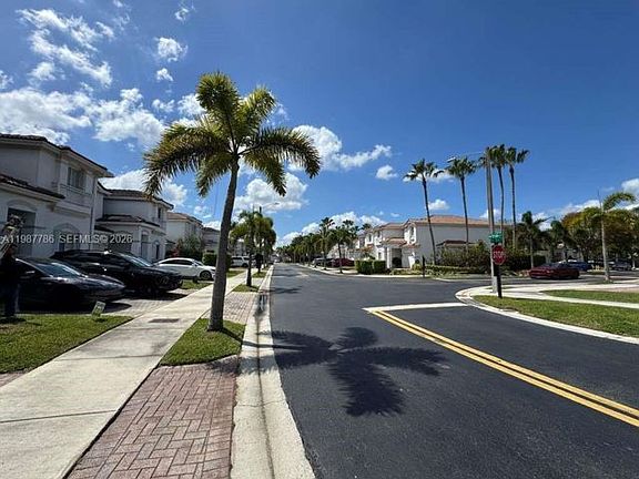4th image of 7131 NW 114th Ct