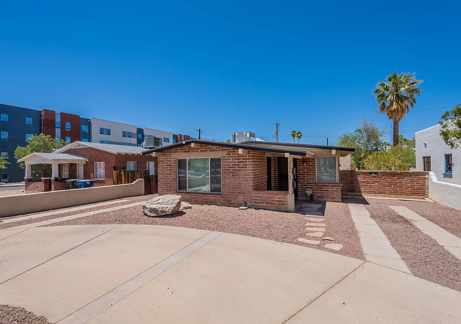 1209 E. Mabel St. — Photo 1