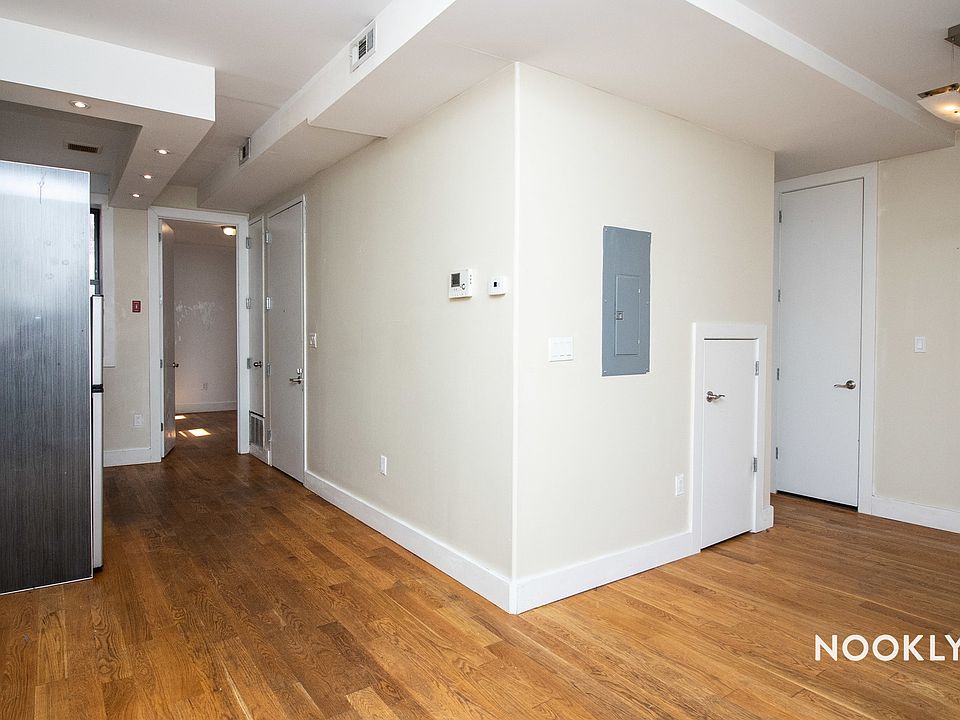 1st image of 399 Bleecker St APT 3R