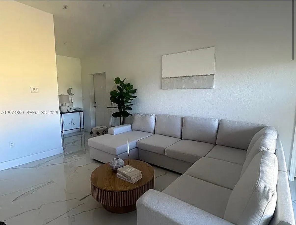 Breeze Of Galloway Condo — Photo 2