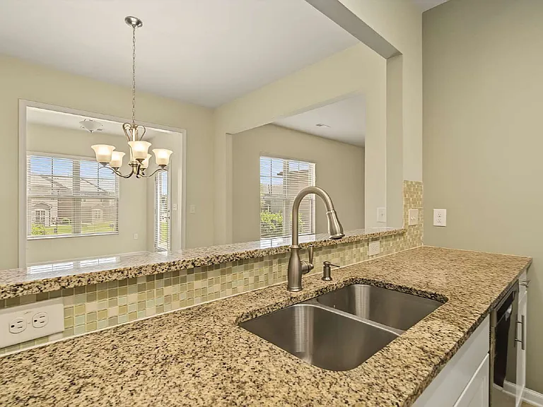 219 Lynchwick Ln — Photo 12