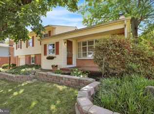 1932 Crooked Oak Dr, Lancaster, PA 17601