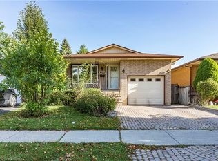 608 Stone Church Rd W, Hamilton, ON L9B1A7