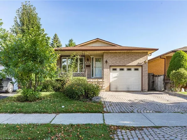 608 Stone Church Rd W, Hamilton, ON L9B 1A7
