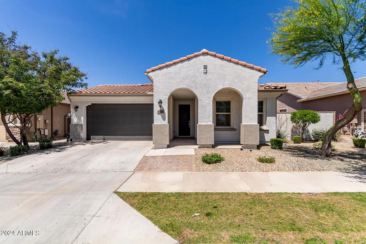 Building Photo - 9746 E Tumbleweed Ave