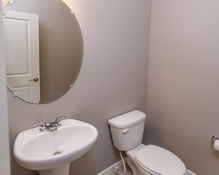 1464 Vantage Pkwy — Photo 40