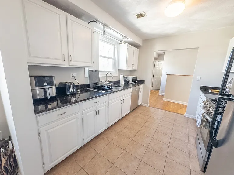 28 Fisk Ave #2 — Photo 5