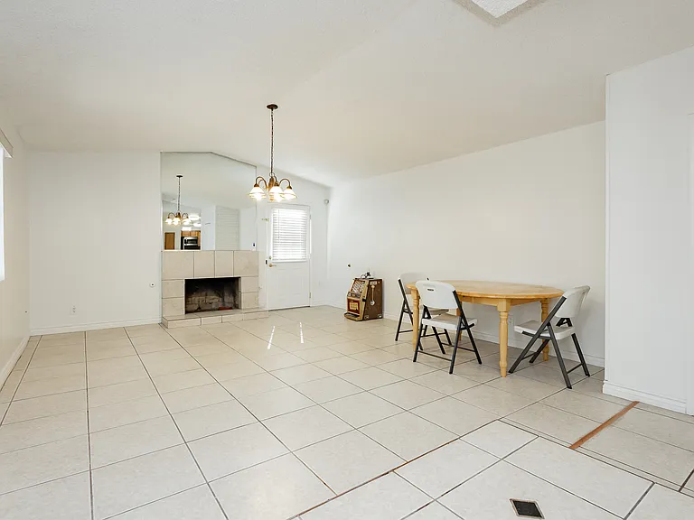 3969 Manford Cir — Photo 61