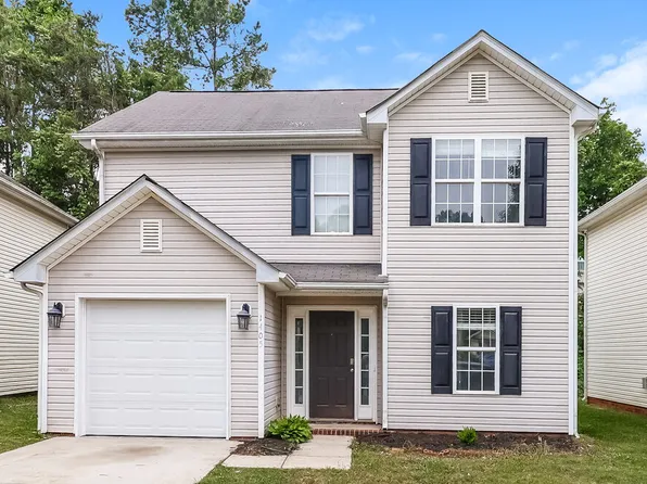 1405 Braveheart Ln, Charlotte, NC 28216